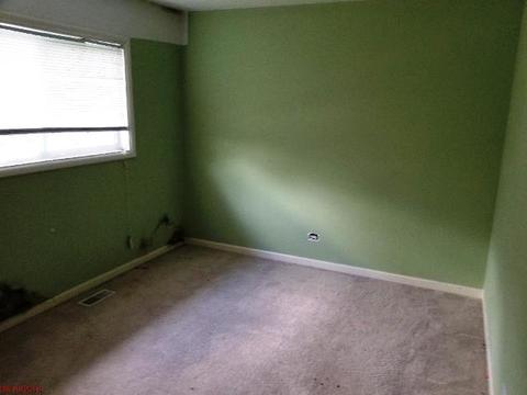 625 Lafayette Ln, Hoffman Estates, IL 60169 photo 4