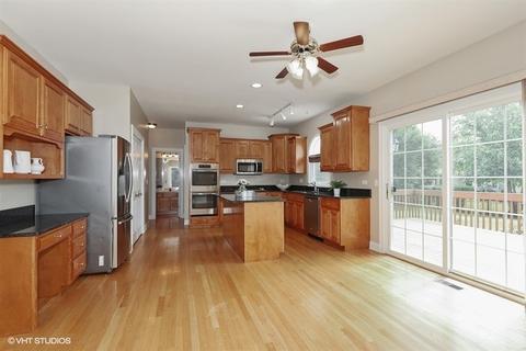 3724 Grassmere Rd, Naperville, IL 60564 photo 9