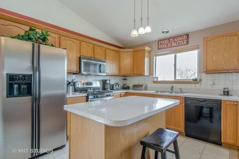 403 Joshua Tree, Harvard, IL 60033 photo 4