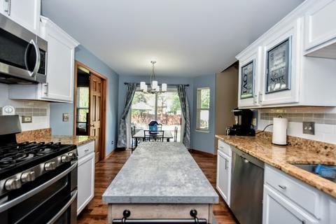 3724 Pebble Crk, Mchenry, IL 60050 photo 8