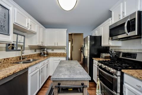 3724 Pebble Crk, Mchenry, IL 60050 photo 10