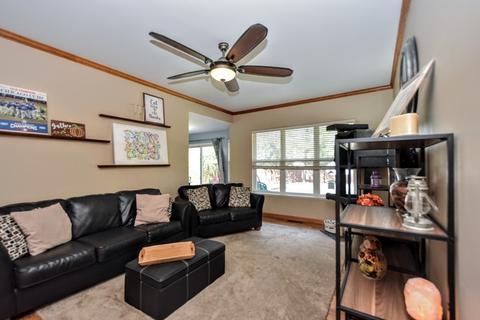 3724 Pebble Crk, Mchenry, IL 60050 photo 5