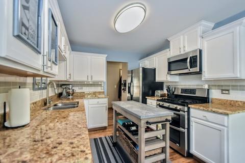 3724 Pebble Crk, Mchenry, IL 60050 photo 7