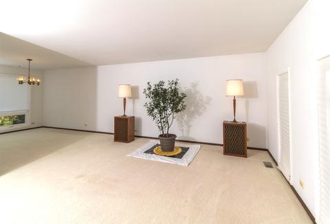 16909 Holmes Ave, Hazel Crest, IL 60429 photo 3
