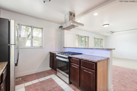 205 Lee St, Park Forest, IL 60466 photo 4