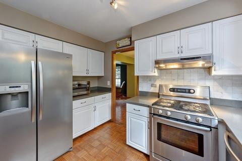 725 Chestnut Ct, Bartlett, IL 60103 photo 6