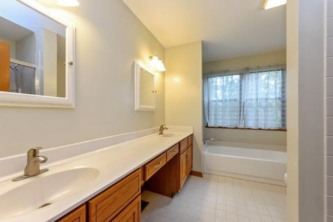 725 Chestnut Ct, Bartlett, IL 60103 photo 16