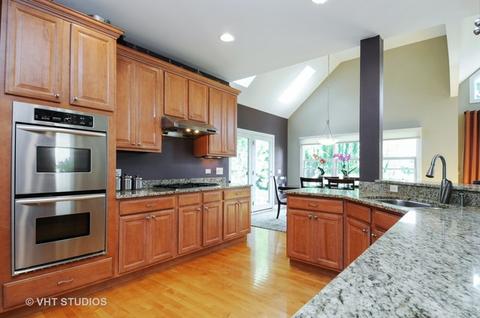 12027 Winterberry Ln, Plainfield, IL 60585 photo 6