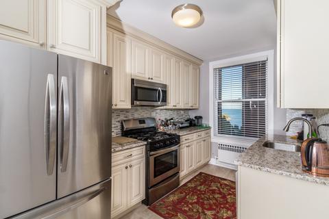 5555 S Everett Ave #C9, Chicago, IL 60637 photo 12