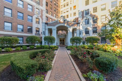 5555 S Everett Ave #C9, Chicago, IL 60637 photo 2