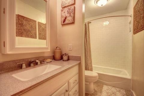 42 Maple Ct, Champaign, IL 61822 photo 18