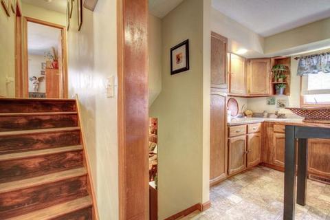 42 Maple Ct, Champaign, IL 61822 photo 8