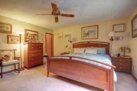 42 Maple Ct, Champaign, IL 61822 photo 16