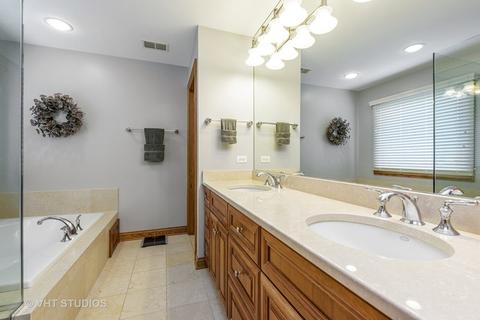 1952 Glenview Rd, Glenview, IL 60025 photo 11
