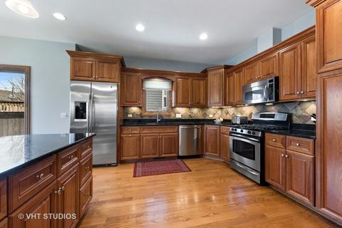 1952 Glenview Rd, Glenview, IL 60025 photo 3
