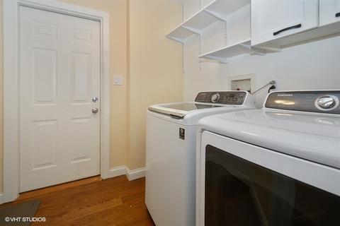 8024 Tennessee Ave, Willowbrook, IL 60527 photo 15