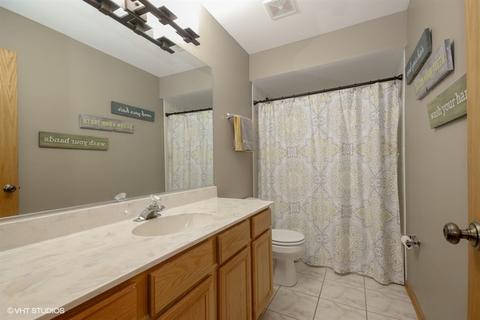 406 Apache Dr, New Lenox, IL 60451 photo 12