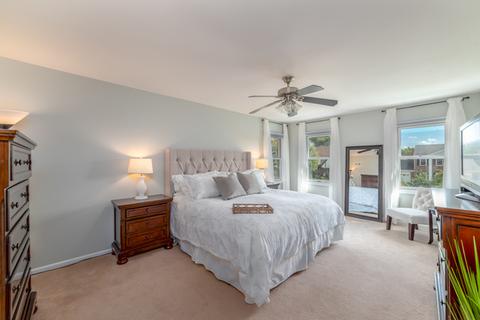 3900 Latour Ct, Hoffman Estates, IL 60192 photo 15
