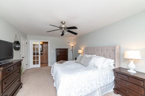 3900 Latour Ct, Hoffman Estates, IL 60192 photo 16