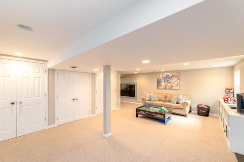 3900 Latour Ct, Hoffman Estates, IL 60192 photo 25
