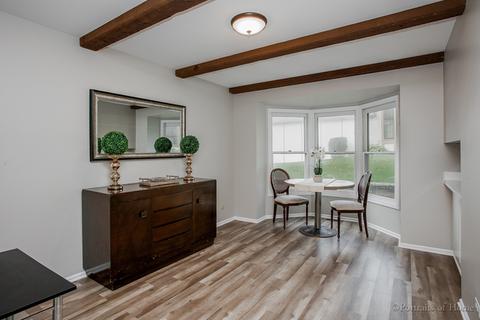 1121 Wheaton Oaks Dr, Wheaton, IL 60187 photo 7