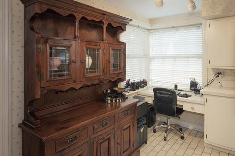 1347 Jackson Ave, River Forest, IL 60305 photo 14