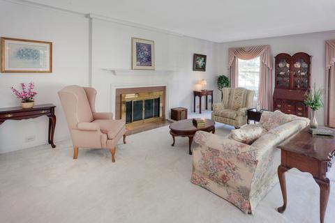 1347 Jackson Ave, River Forest, IL 60305 photo 5
