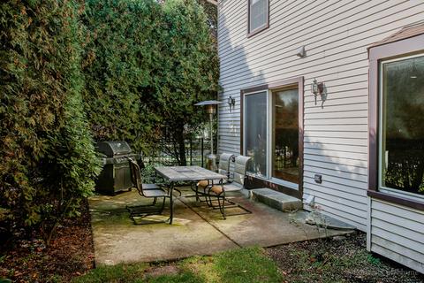 1895 Somerset Ln, Wheaton, IL 60189 photo 7