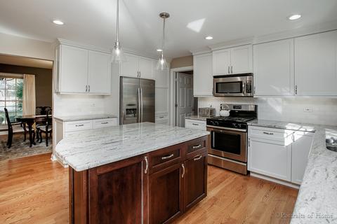 1895 Somerset Ln, Wheaton, IL 60189 photo 9