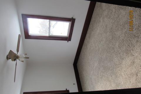 633 Gates St, Aurora, IL 60505 photo 10