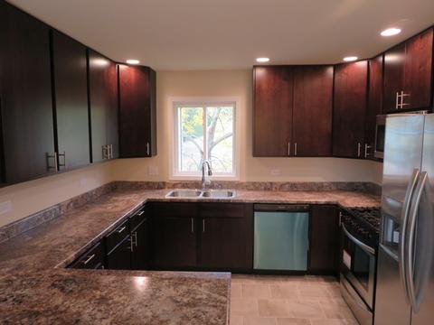 1133 Sebring Dr, Elgin, IL 60120 photo 3