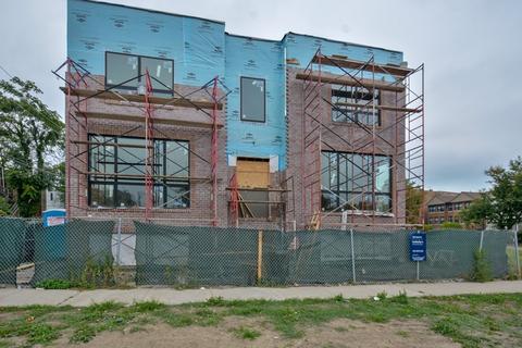 550 E 49th St, Chicago, IL 60615 photo 1