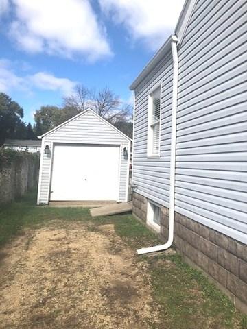 813 E Morgan St, Dixon, IL 61021 photo 3