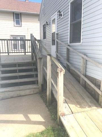 813 E Morgan St, Dixon, IL 61021 photo 2