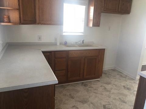 813 E Morgan St, Dixon, IL 61021 photo 6