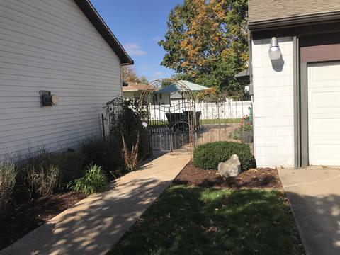 307 S Prairie St, Spring Valley, IL 61362 photo 4