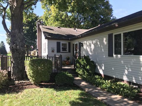 307 S Prairie St, Spring Valley, IL 61362 photo 1