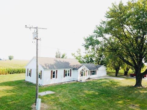 32597 E 3300 N Rd, Reddick, IL 60961 photo 1