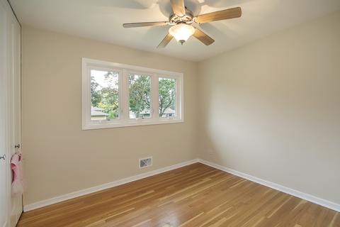 307 Crescent Dr, Glenview, IL 60025 photo 8