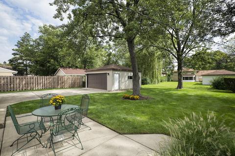 307 Crescent Dr, Glenview, IL 60025 photo 17
