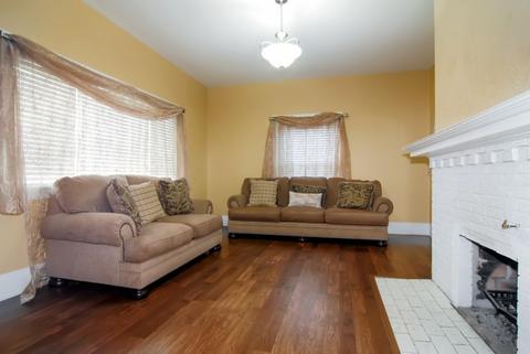 810 George Ave, Aurora, IL 60505 photo 2