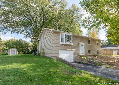 46 Cebold Dr, Oswego, IL 60543 photo 2