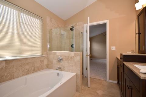 125 Rushmore Dr, Bartlett, IL 60103 photo 17