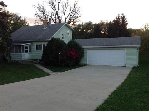 301 Marengo Rd, Harvard, IL 60033 photo 1