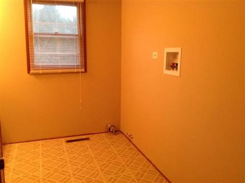 301 Marengo Rd, Harvard, IL 60033 photo 6