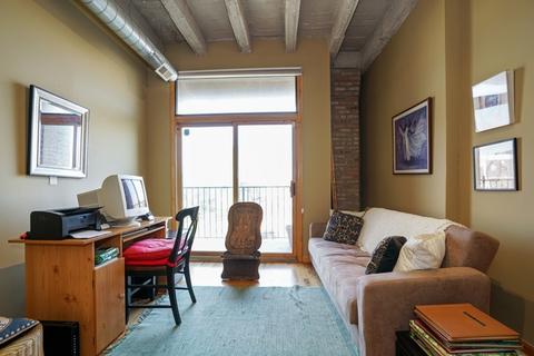 809 E 40th St #4-5, Chicago, IL 60653 photo 9