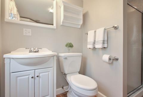 1220 E Prairie Ave, Des Plaines, IL 60016 photo 13