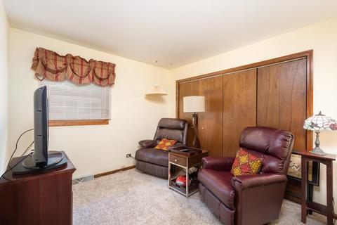 203 Brookside Dr, Elgin, IL 60123 photo 24