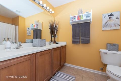 287 Garden Dr, Elgin, IL 60124 photo 9