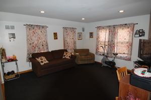 1396 Brown St, Des Plaines, IL 60016 photo 15
